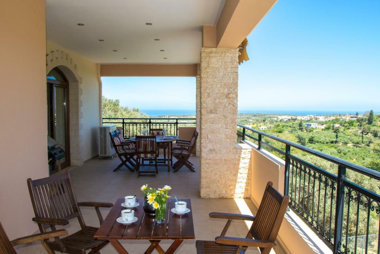 Villa Tinadora Agia Triada エクステリア 写真