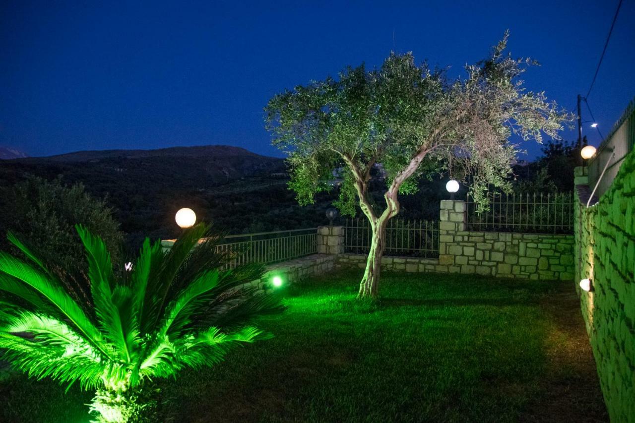 Villa Tinadora Agia Triada エクステリア 写真