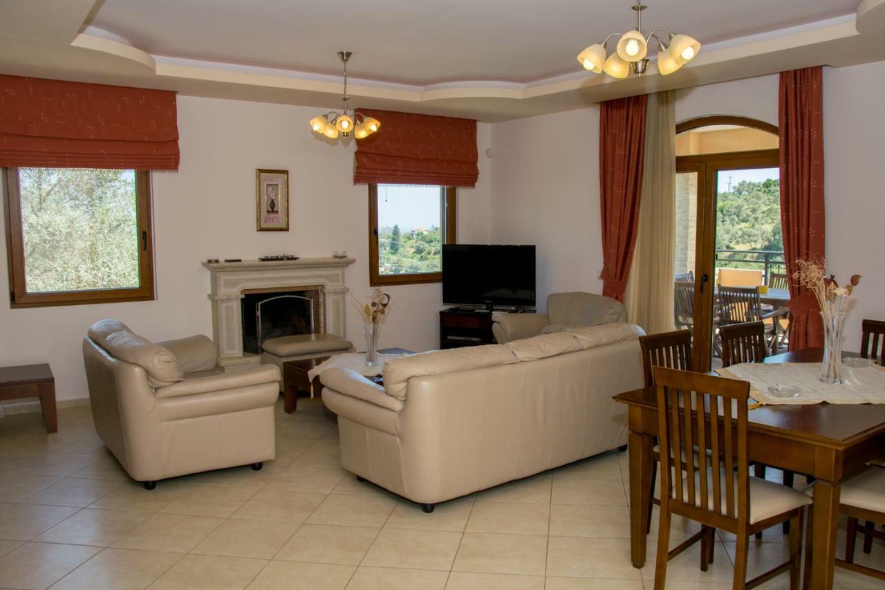 Villa Tinadora Agia Triada エクステリア 写真