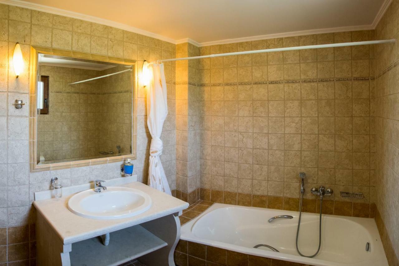 Villa Tinadora Agia Triada エクステリア 写真