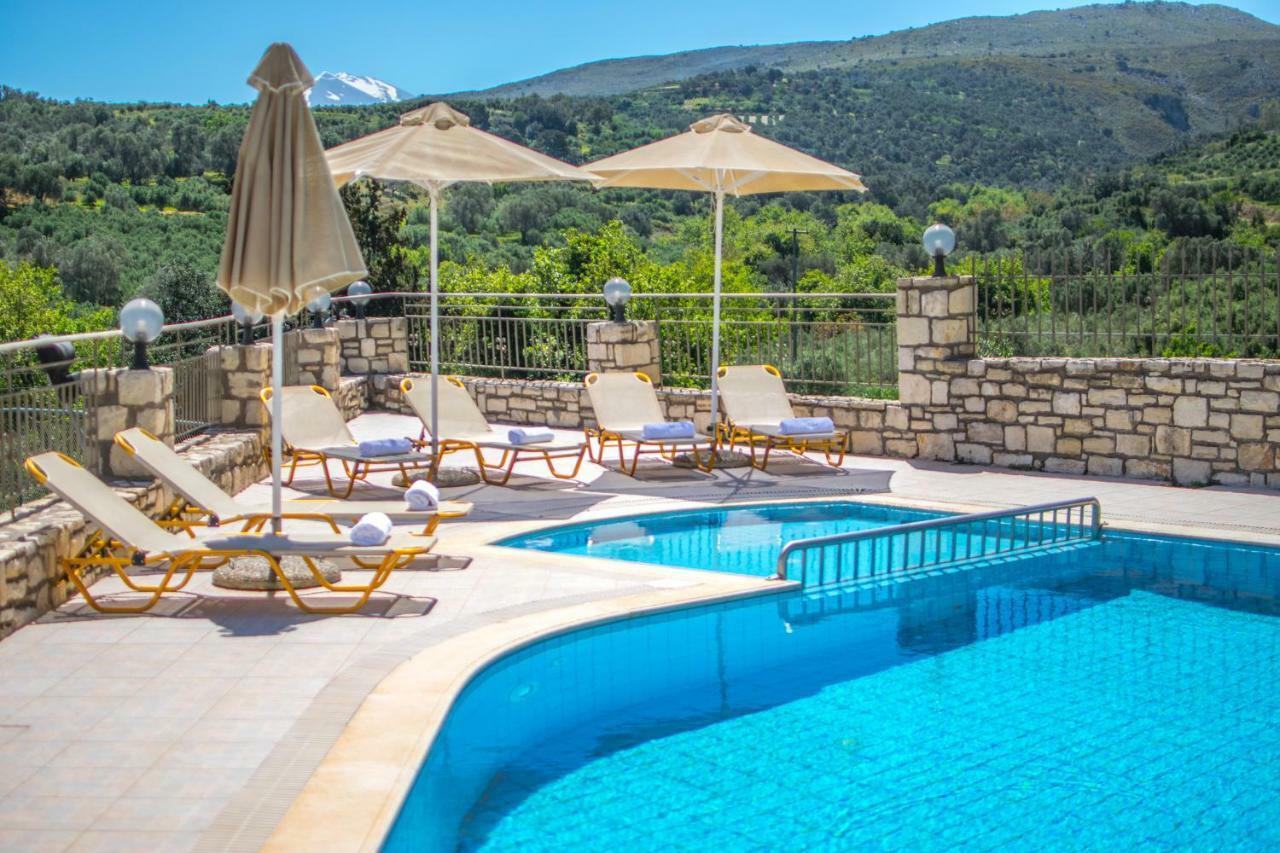 Villa Tinadora Agia Triada エクステリア 写真