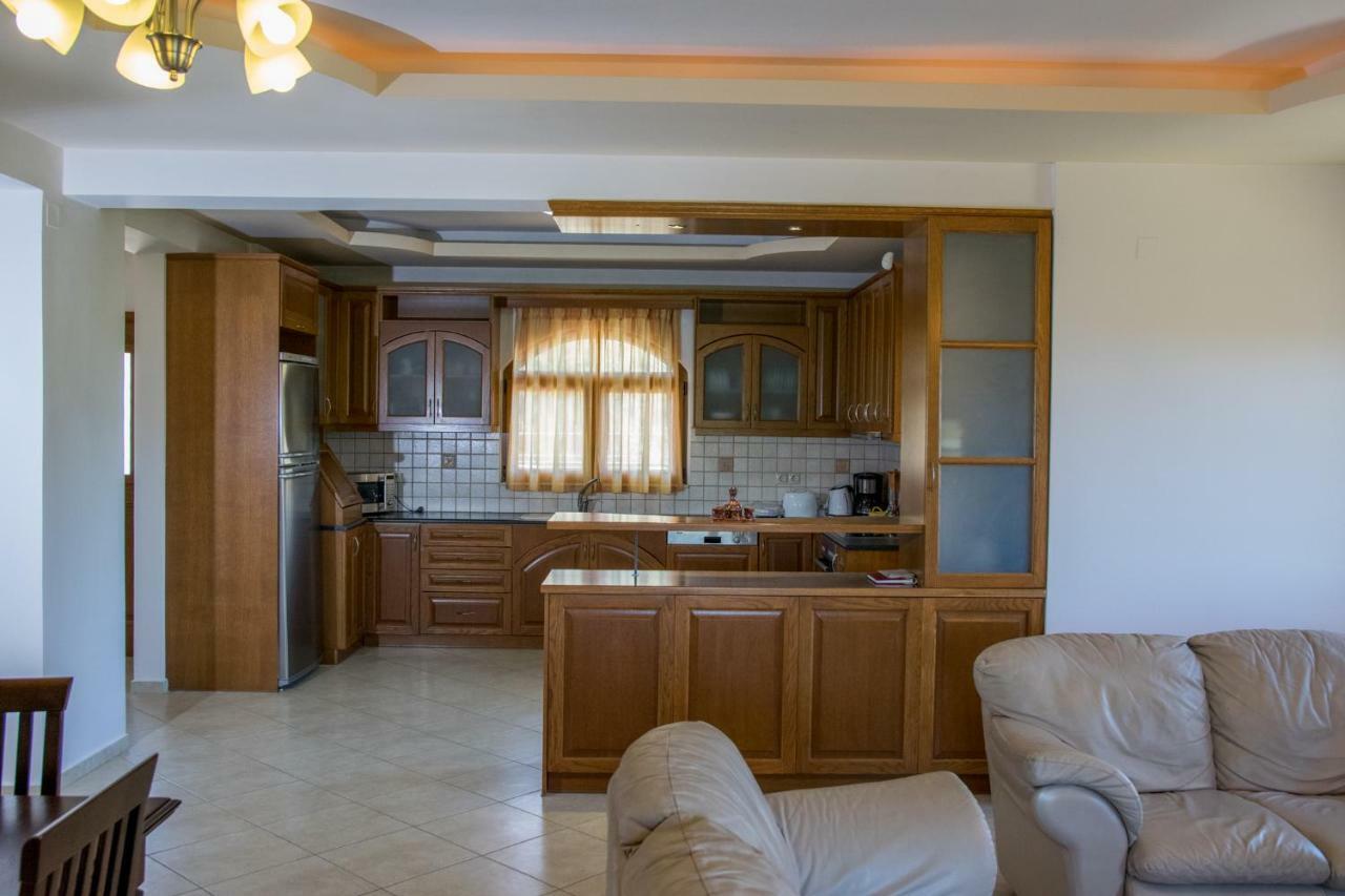 Villa Tinadora Agia Triada エクステリア 写真
